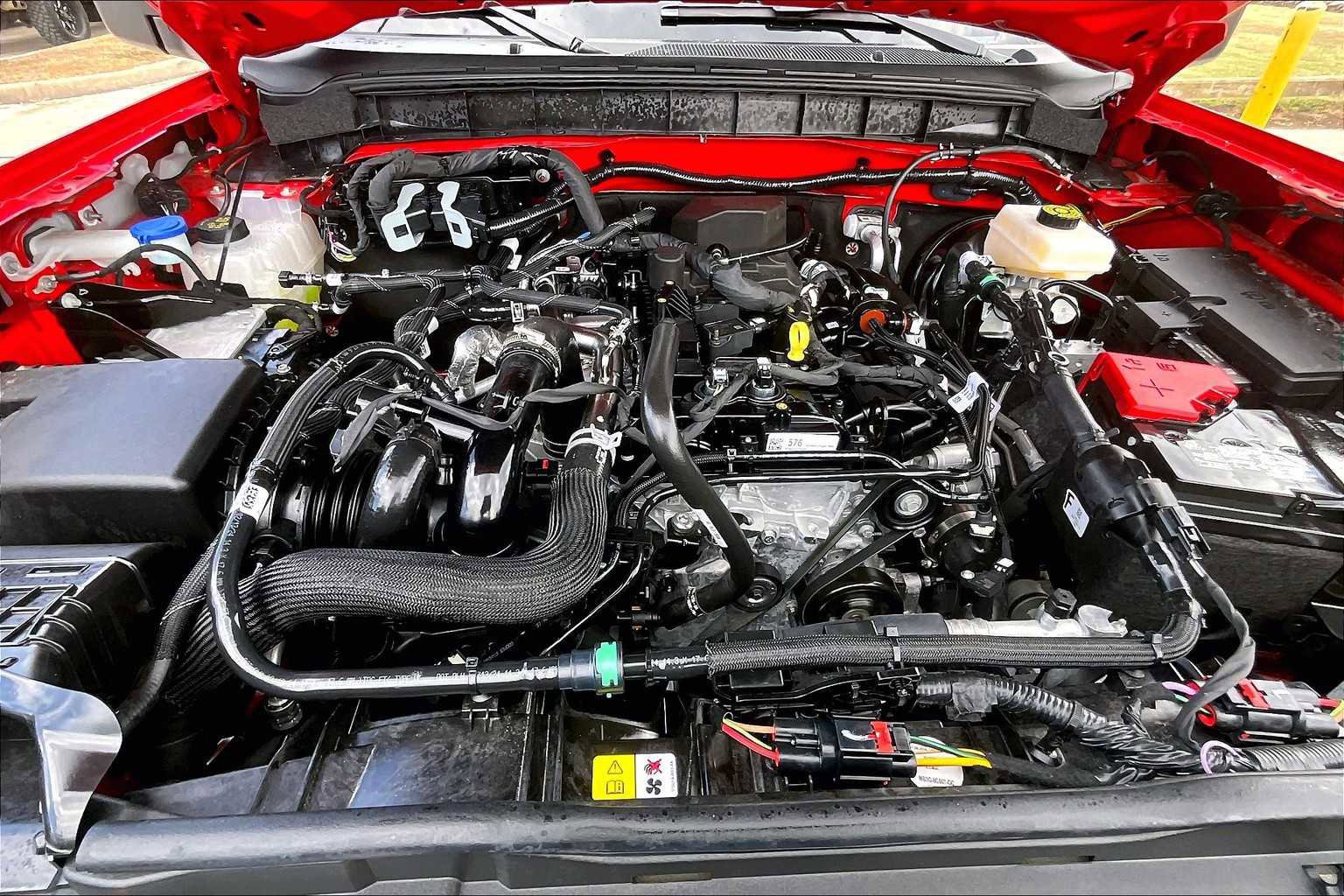 Certified 2024 Ford Bronco Black Diamond image 32