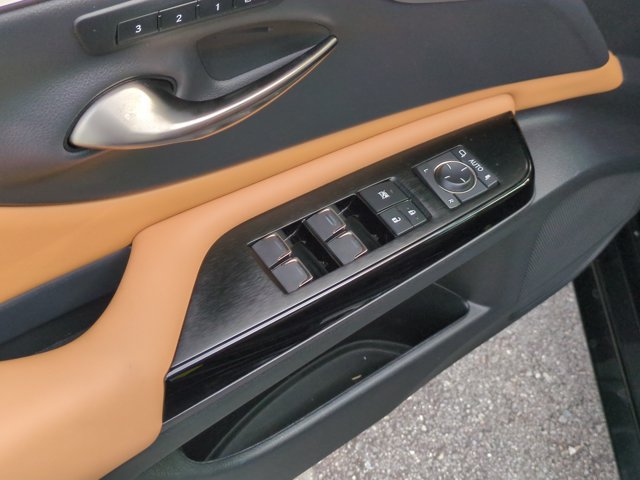 Used 2024 Lexus ES 350 Ultra Luxury w/ Accessory Package (Z2) FWD image 12