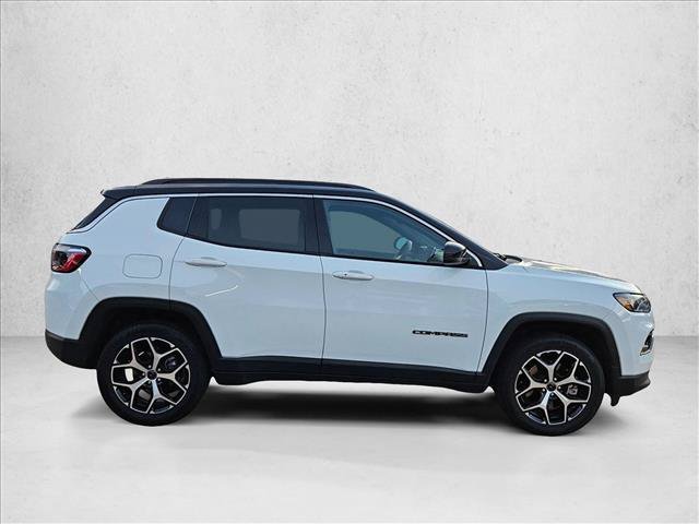 Used 2025 Jeep Compass Limited AWD/4WD video 4