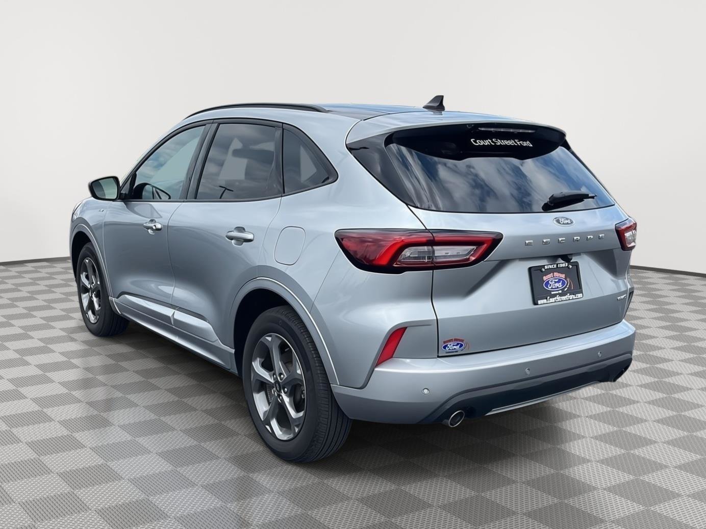 Certified 2024 Ford Escape ST-Line w/ Tech Pack #1 AWD/4WD image 7