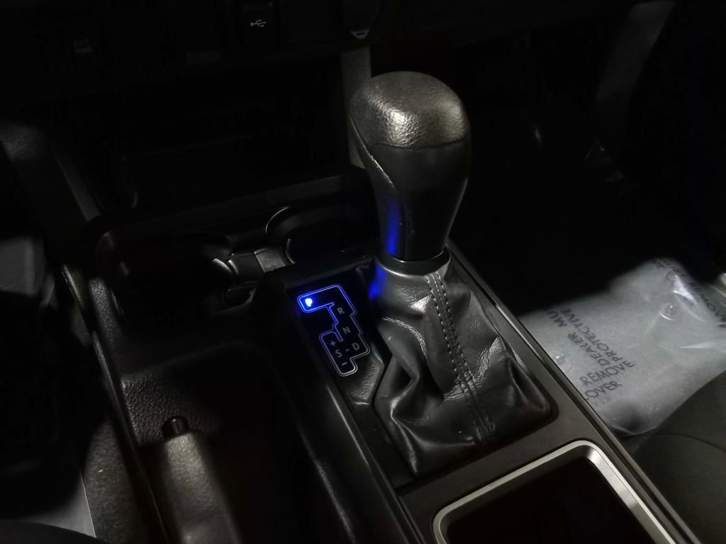 Used 2020 Toyota Tacoma SR image 22