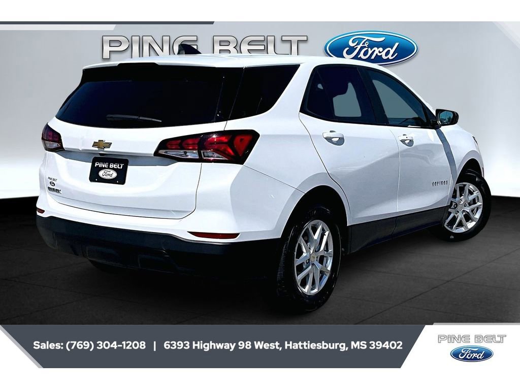 Used 2022 Chevrolet Equinox LS image 4