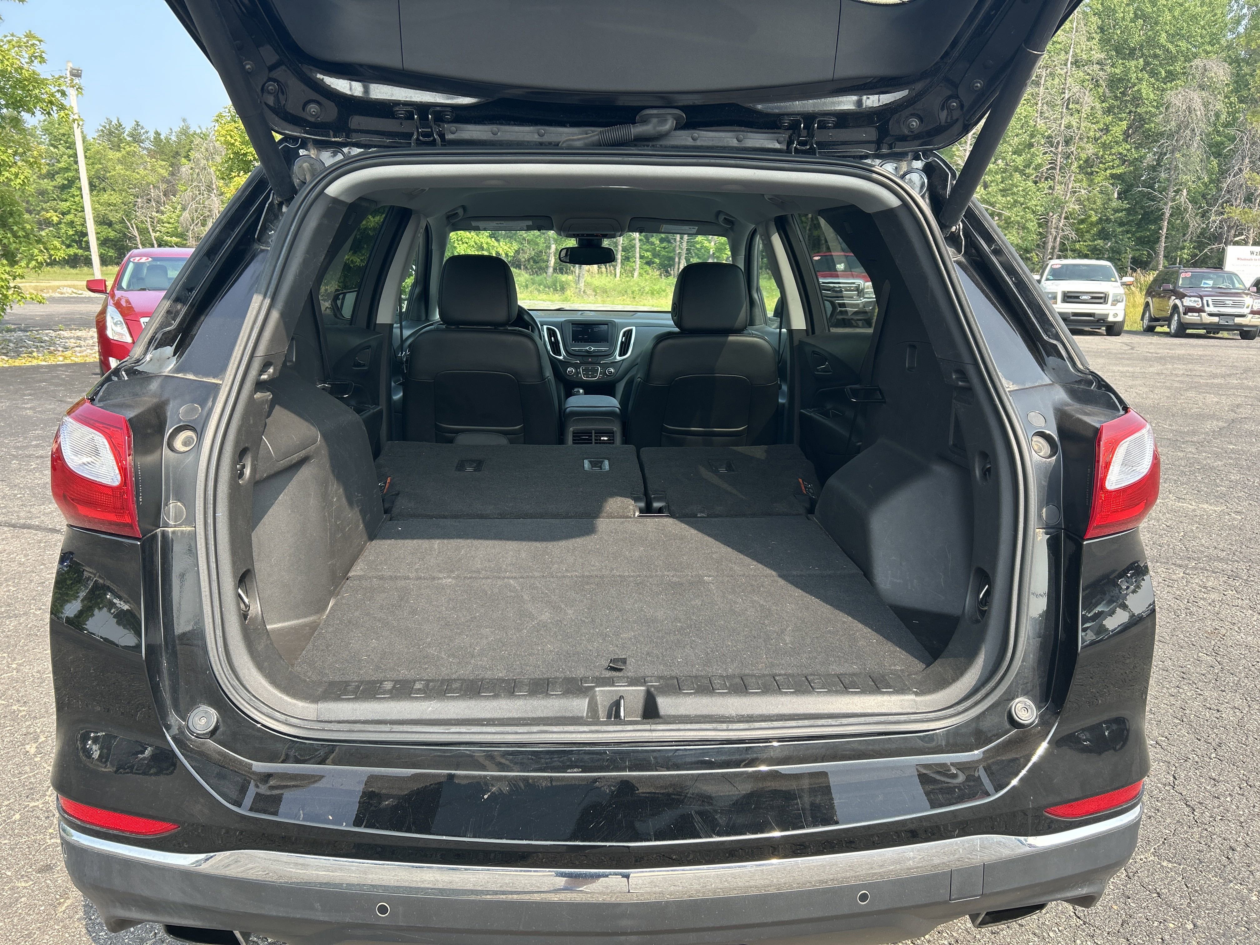 Used 2020 Chevrolet Equinox LT w/ Midnight Edition image 13