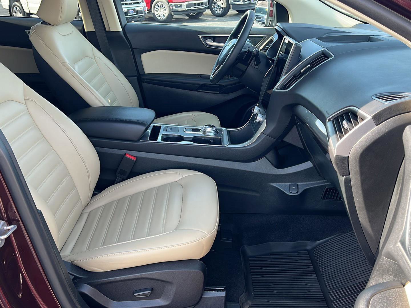 Certified 2024 Ford Edge SEL w/ Convenience Package image 14