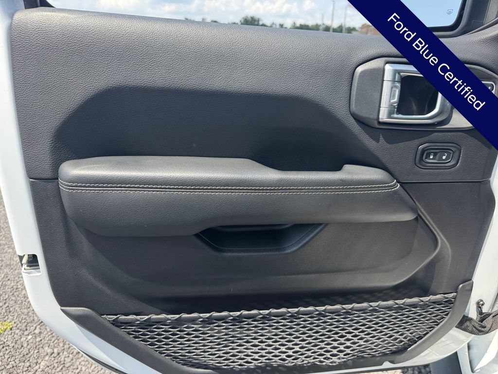 Used 2020 Jeep Wrangler Unlimited Rubicon AWD/4WD image 32