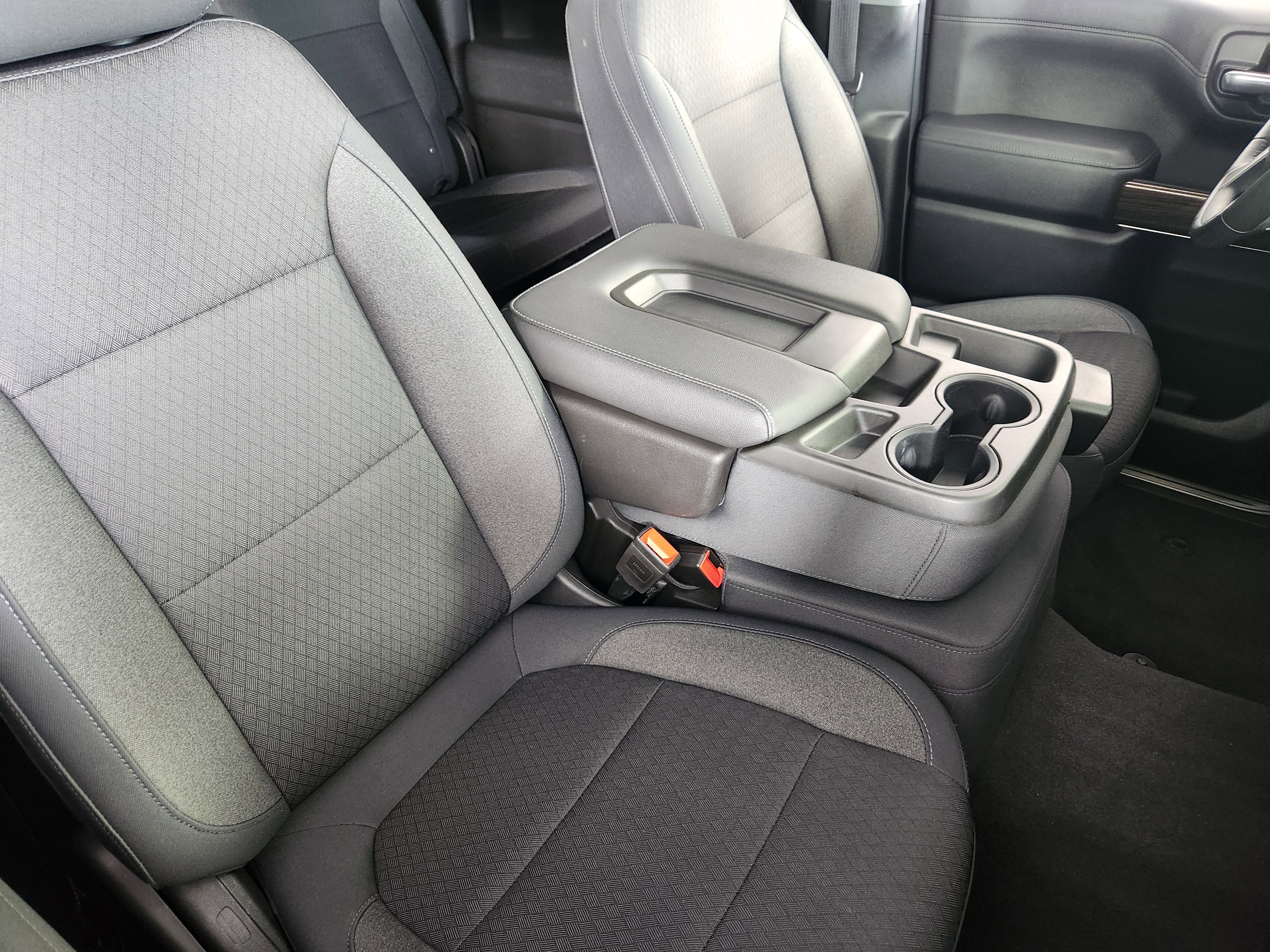 Used 2019 Chevrolet Silverado 1500 LT image 9