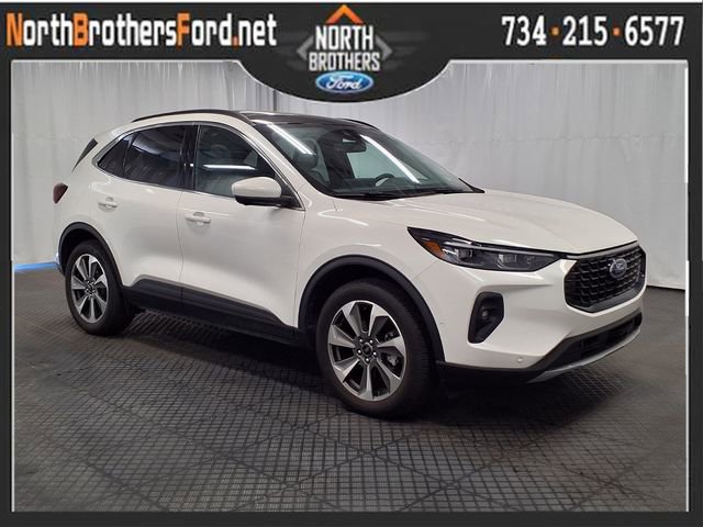 Certified 2024 Ford Escape Platinum w/ Premium Technology Package