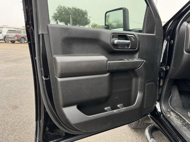 Used 2022 Chevrolet Silverado 2500 Custom w/ Custom Value Package image 12