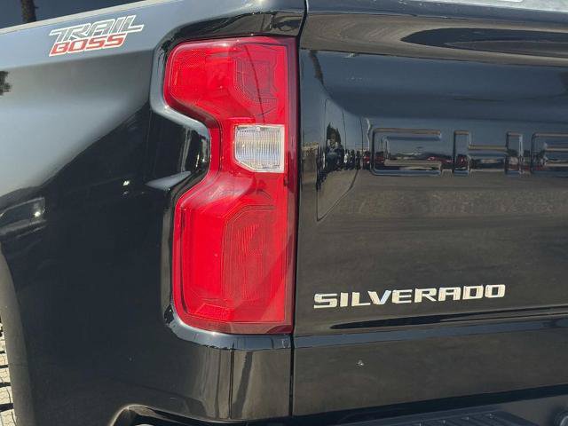 Used 2020 Chevrolet Silverado 1500 LT Trail Boss AWD/4WD image 8