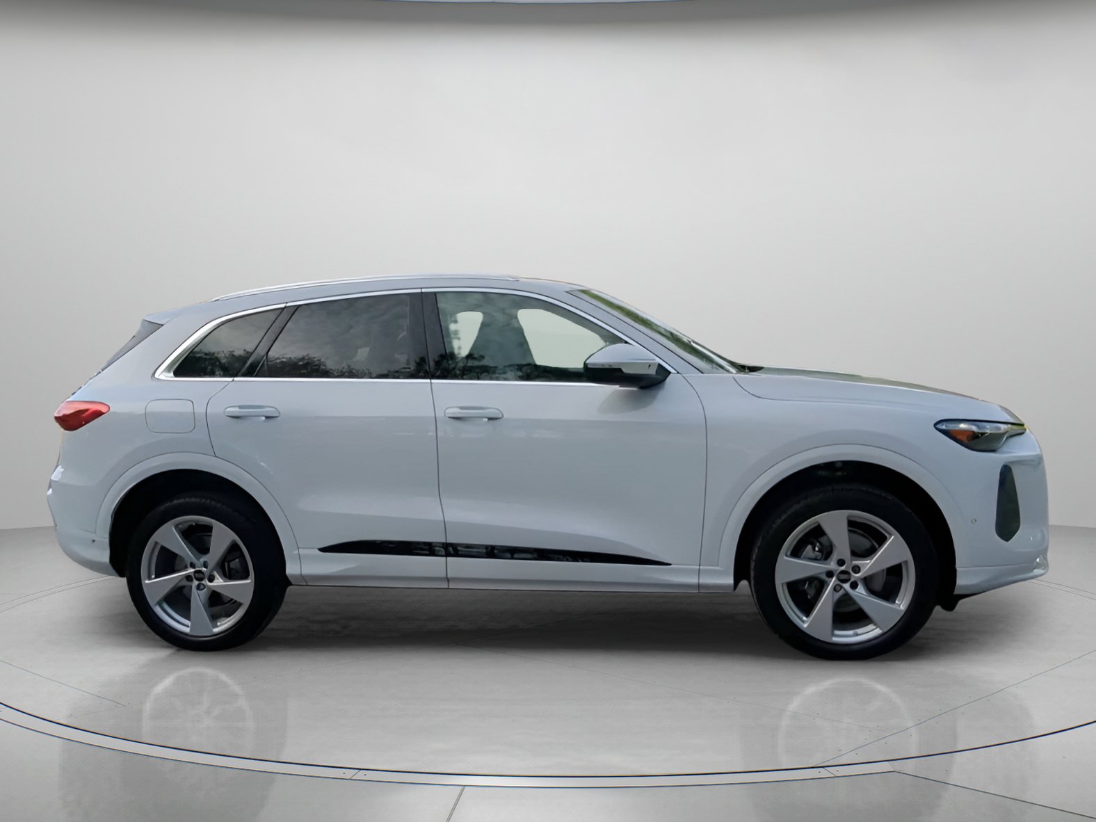 Used 2025 Audi Q5 Premium Plus AWD/4WD image 33