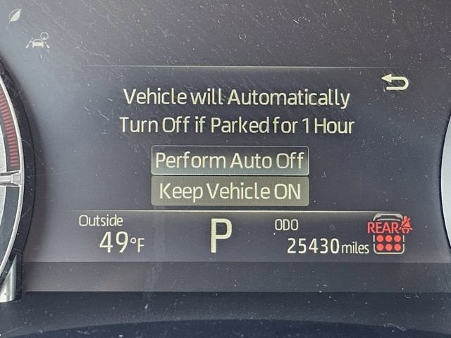 Used 2024 Toyota Highlander LE image 11