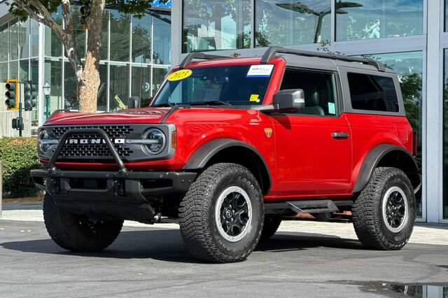 Certified 2023 Ford Bronco Badlands AWD/4WD image 8
