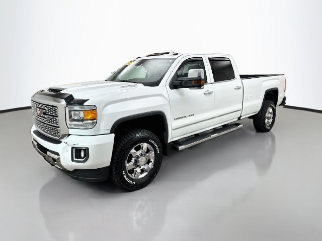 Used 2019 GMC Sierra 3500 Denali w/ Duramax Plus Package AWD/4WD image 3