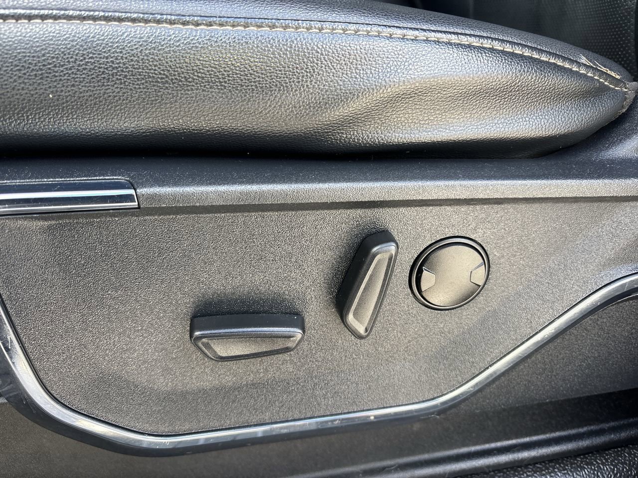 Certified 2023 Ford F250 Lariat w/ Sport Appearance Package image 24