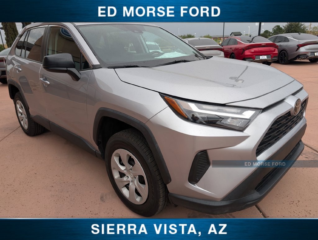 Used 2024 Toyota RAV4 LE FWD image 7