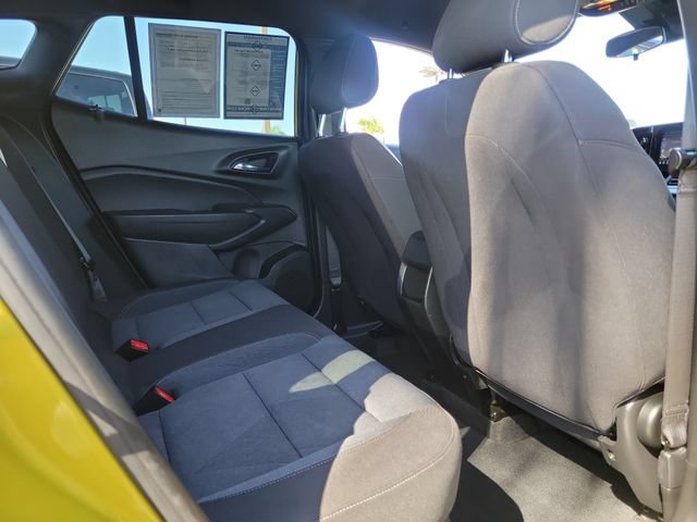 Used 2024 Chevrolet Trax RS FWD image 24