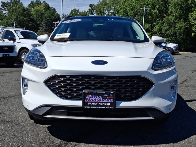 Certified 2022 Ford Escape Titanium w/ Class II Trailer Tow Package AWD/4WD image 3