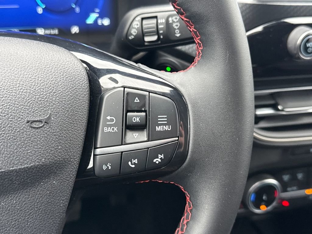 Certified 2022 Ford Escape SEL w/ SEL Stealth AWD Package image 20