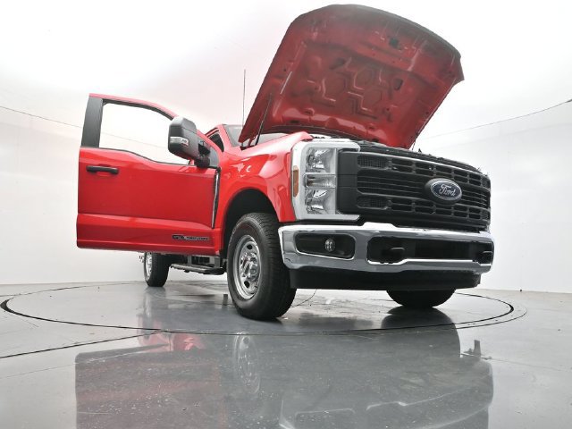 Certified 2026 Ford F250 XL w/ XL Chrome Package RWD image 53