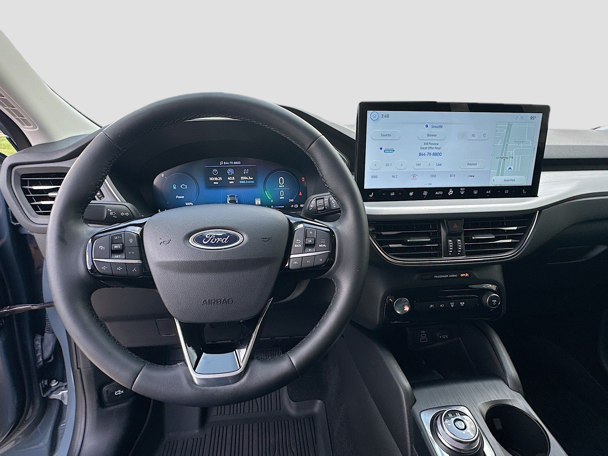 Certified 2025 Ford Escape Platinum w/ Premium Technology Package FWD image 11