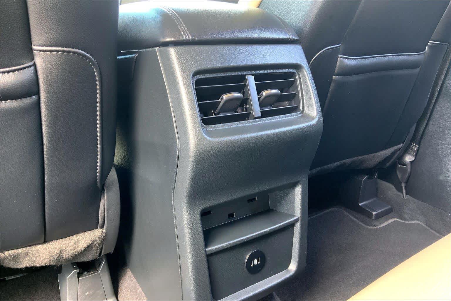 Certified 2024 Ford Edge SEL AWD/4WD image 36