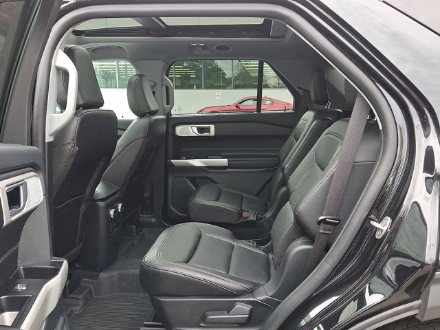Certified 2023 Ford Explorer Limited w/ Limited Technology Package AWD/4WD image 20
