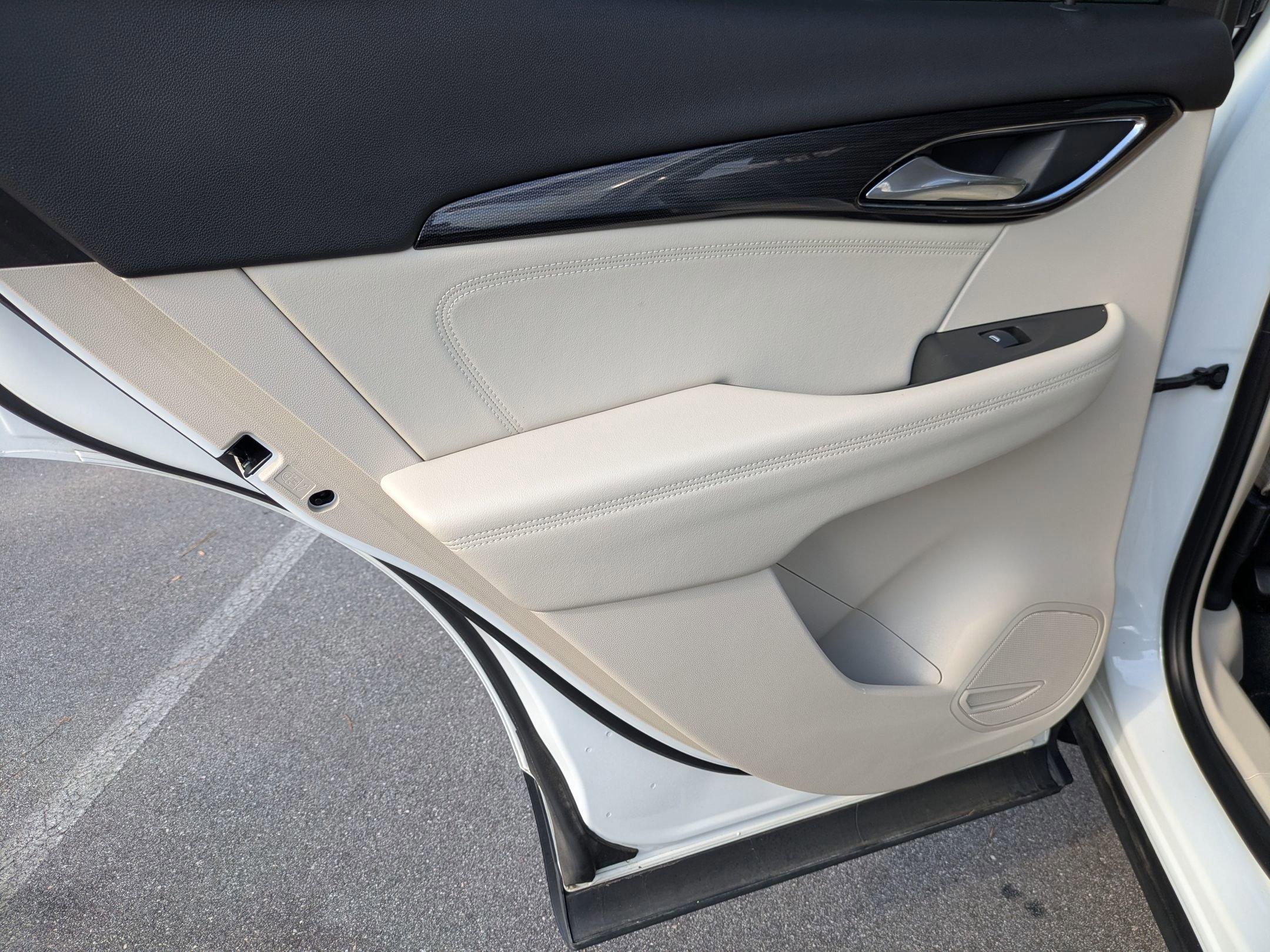 Used 2022 Buick Envision Preferred image 24