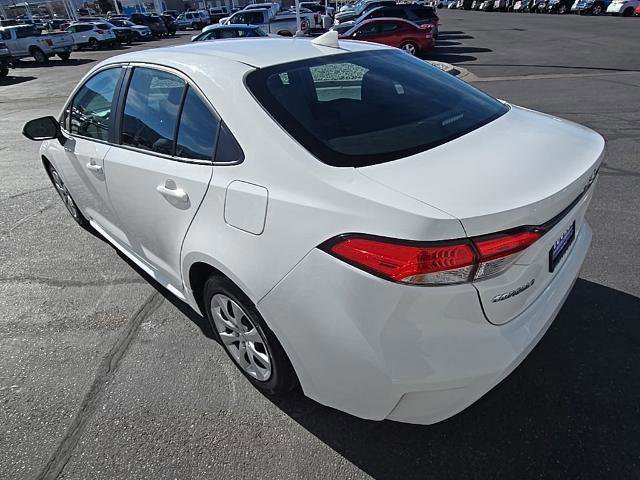 Used 2024 Toyota Corolla LE image 3
