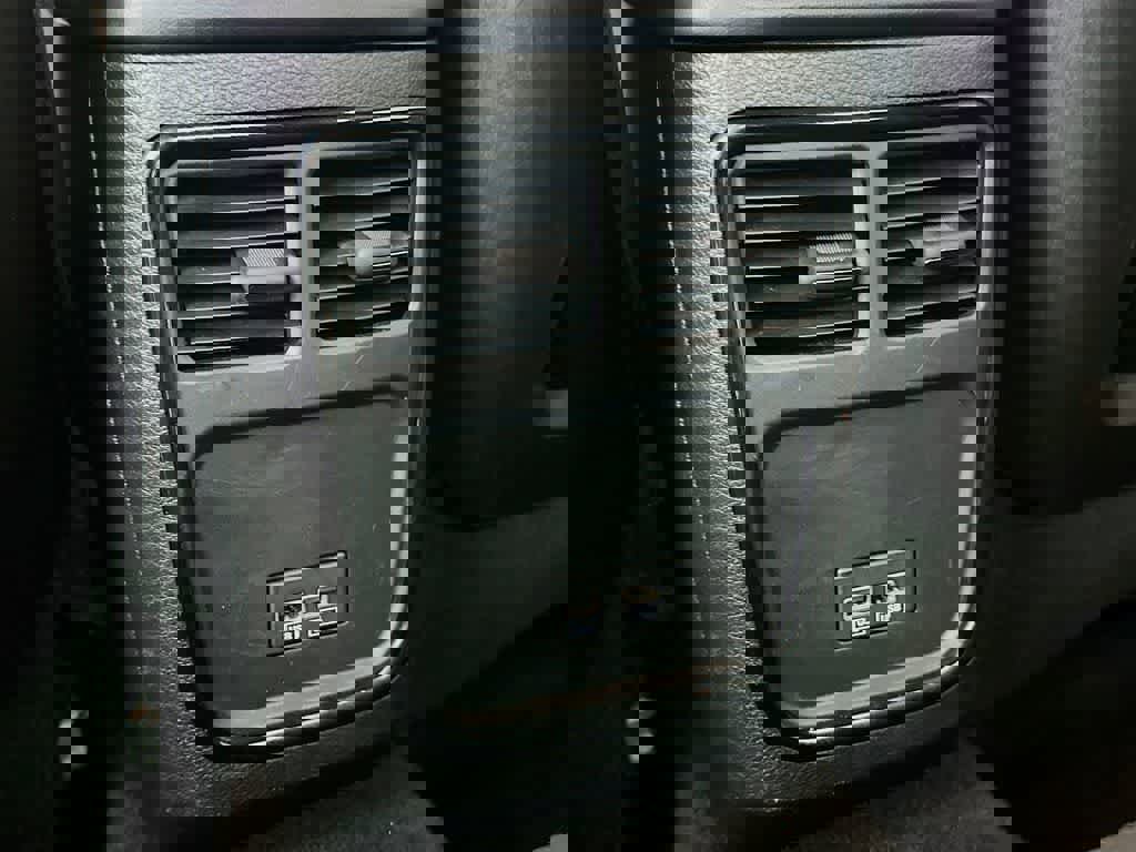 Used 2022 Dodge Charger R/T w/ Blacktop Package image 17