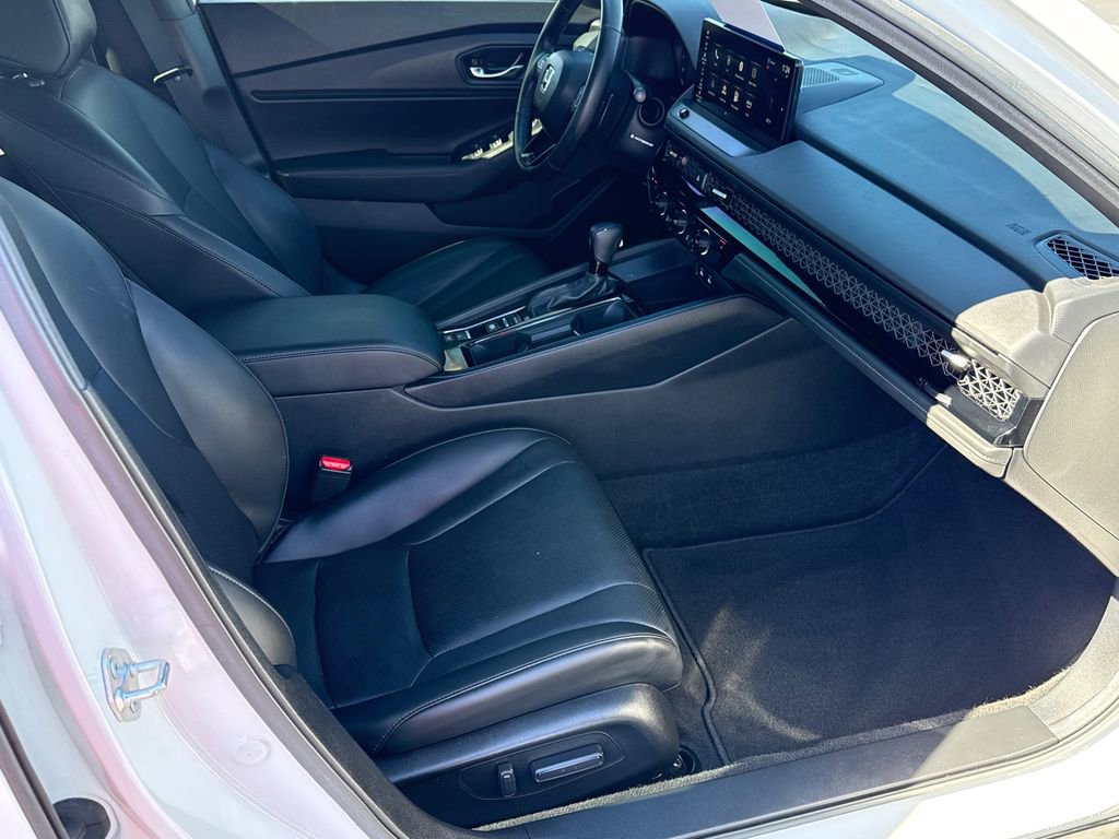 Used 2025 Honda Accord Sport image 13
