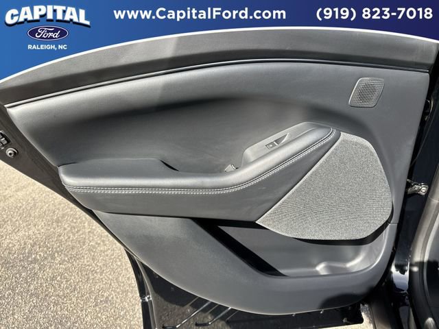 Certified 2025 Ford Mustang Mach-E Premium image 18