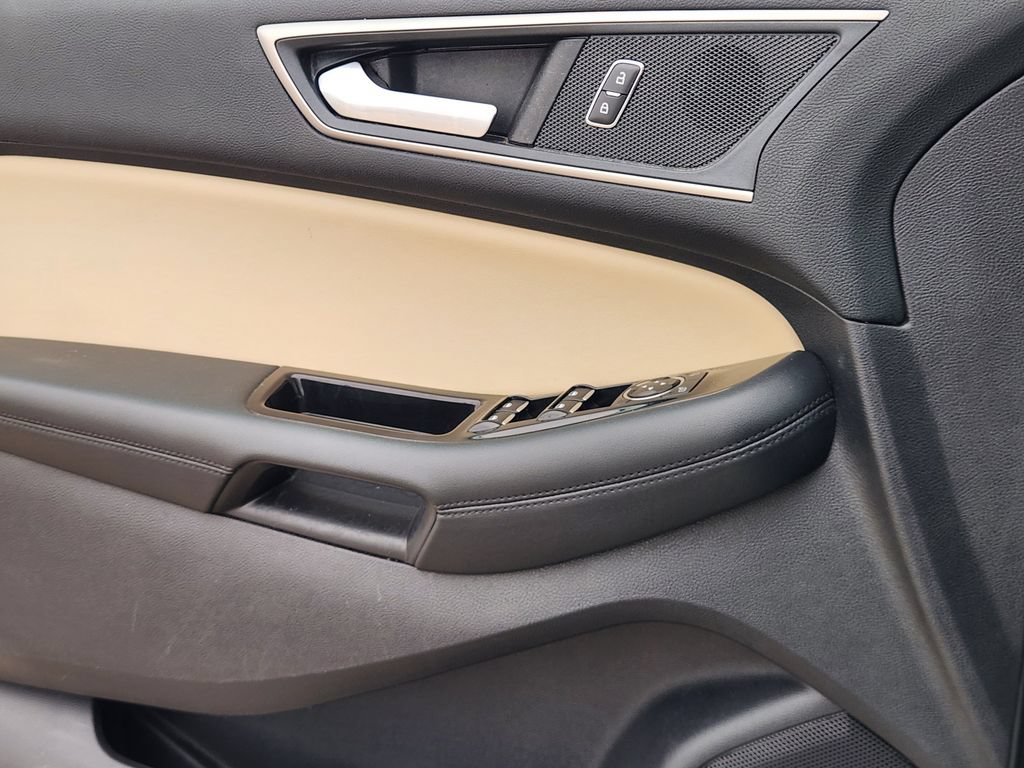 Certified 2020 Ford Edge SEL w/ Convenience Package FWD image 22