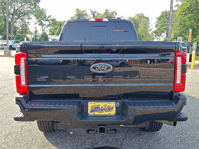 Certified 2024 Ford F250 Lariat w/ Lariat Ultimate Package AWD/4WD image 23
