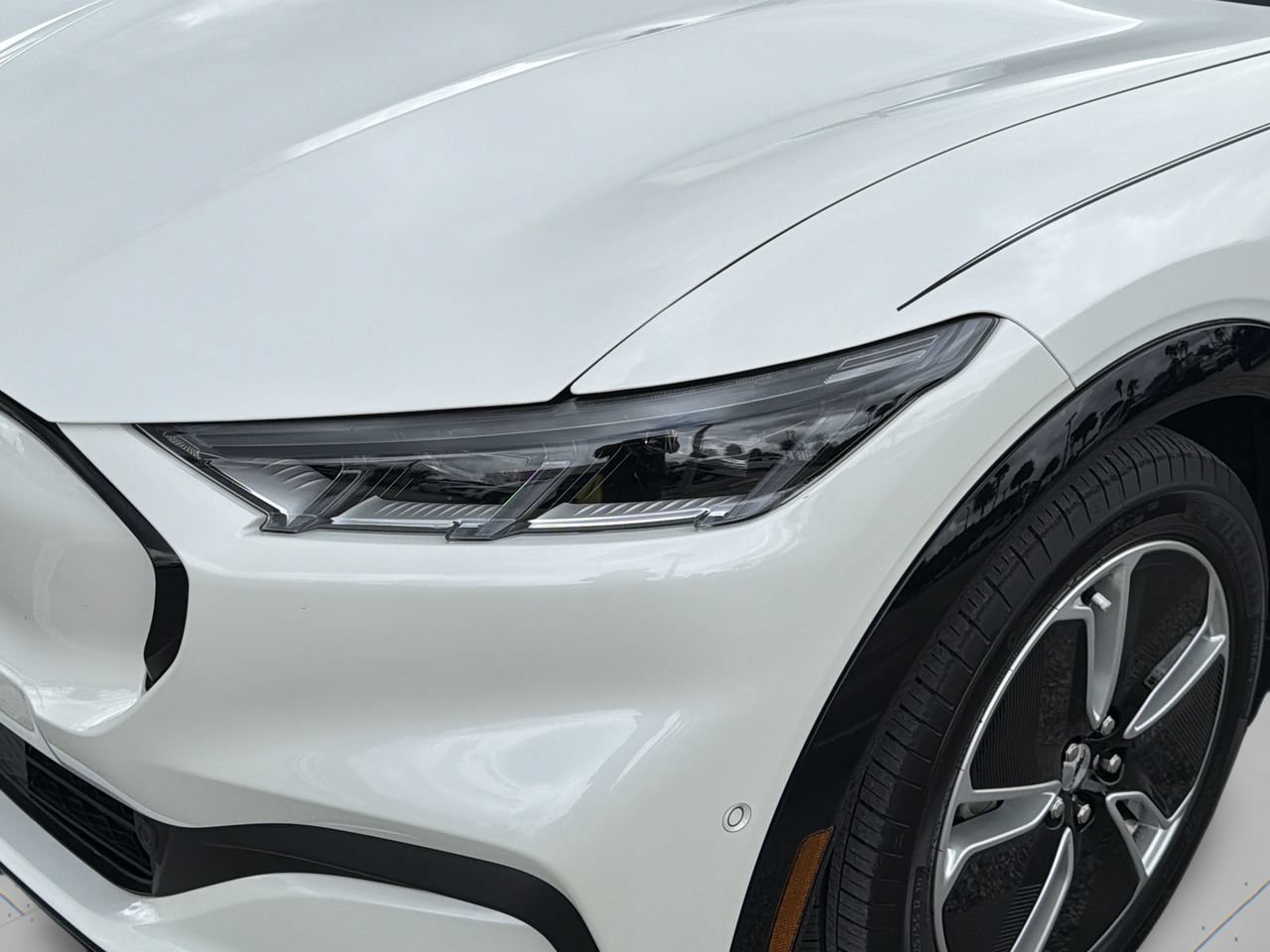 Certified 2023 Ford Mustang Mach-E Premium AWD/4WD image 6