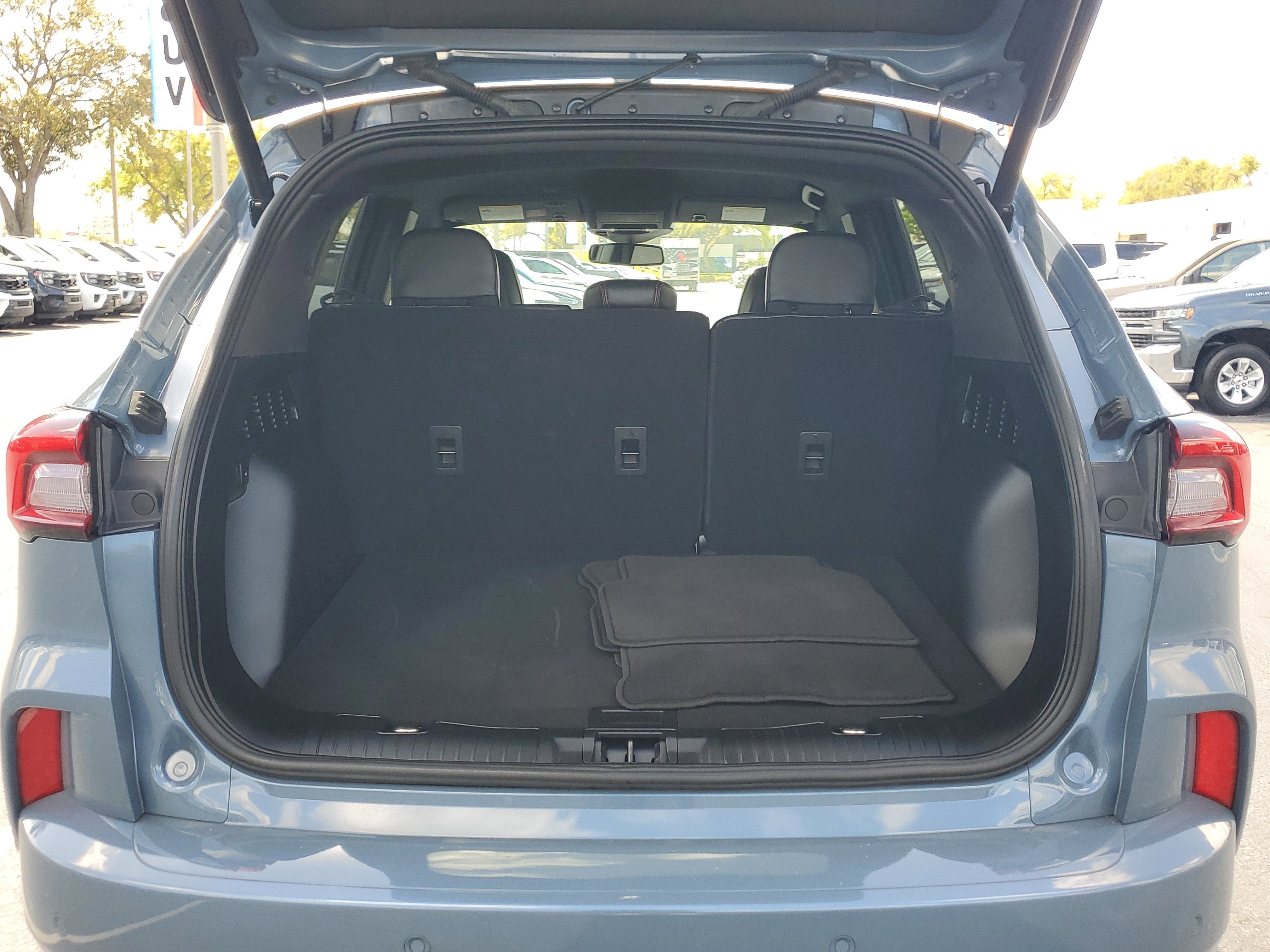 Certified 2023 Ford Escape ST-Line Elite w/ Premium Technology Package image 9