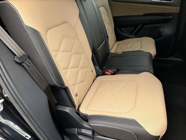 Used 2024 Volkswagen Atlas Cross Sport SE AWD/4WD image 22