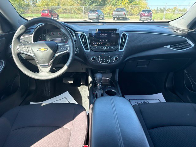 Used 2025 Chevrolet Malibu LT FWD image 13