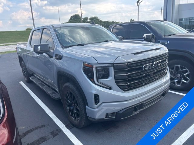 Used 2024 GMC Sierra 1500 Elevation w/ Elevation Premium Package AWD/4WD image 2