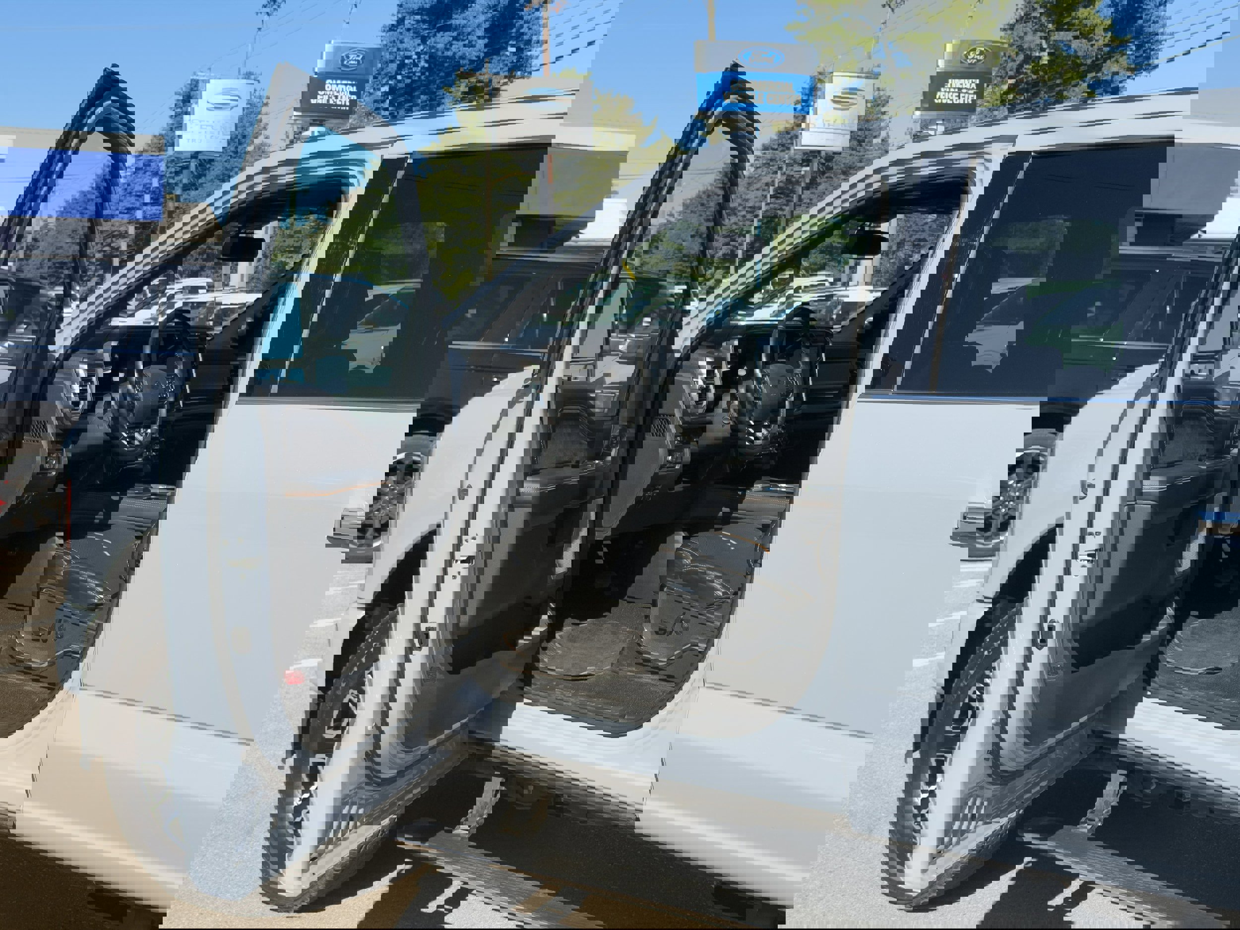 Certified 2024 Ford F350 Platinum image 9