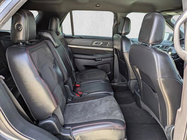 Certified 2018 Ford Explorer XLT w/ Equipment Group 202A FWD image 21