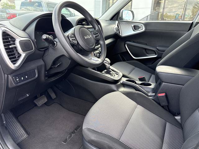 Used 2024 Kia Soul LX w/ Option Group 015 FWD image 25