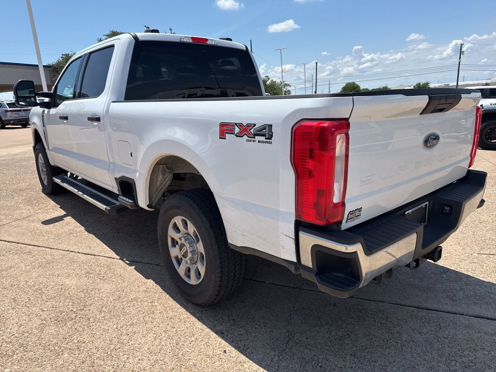 Certified 2024 Ford F250 XLT w/ FX4 Off-Road Package AWD/4WD image 5