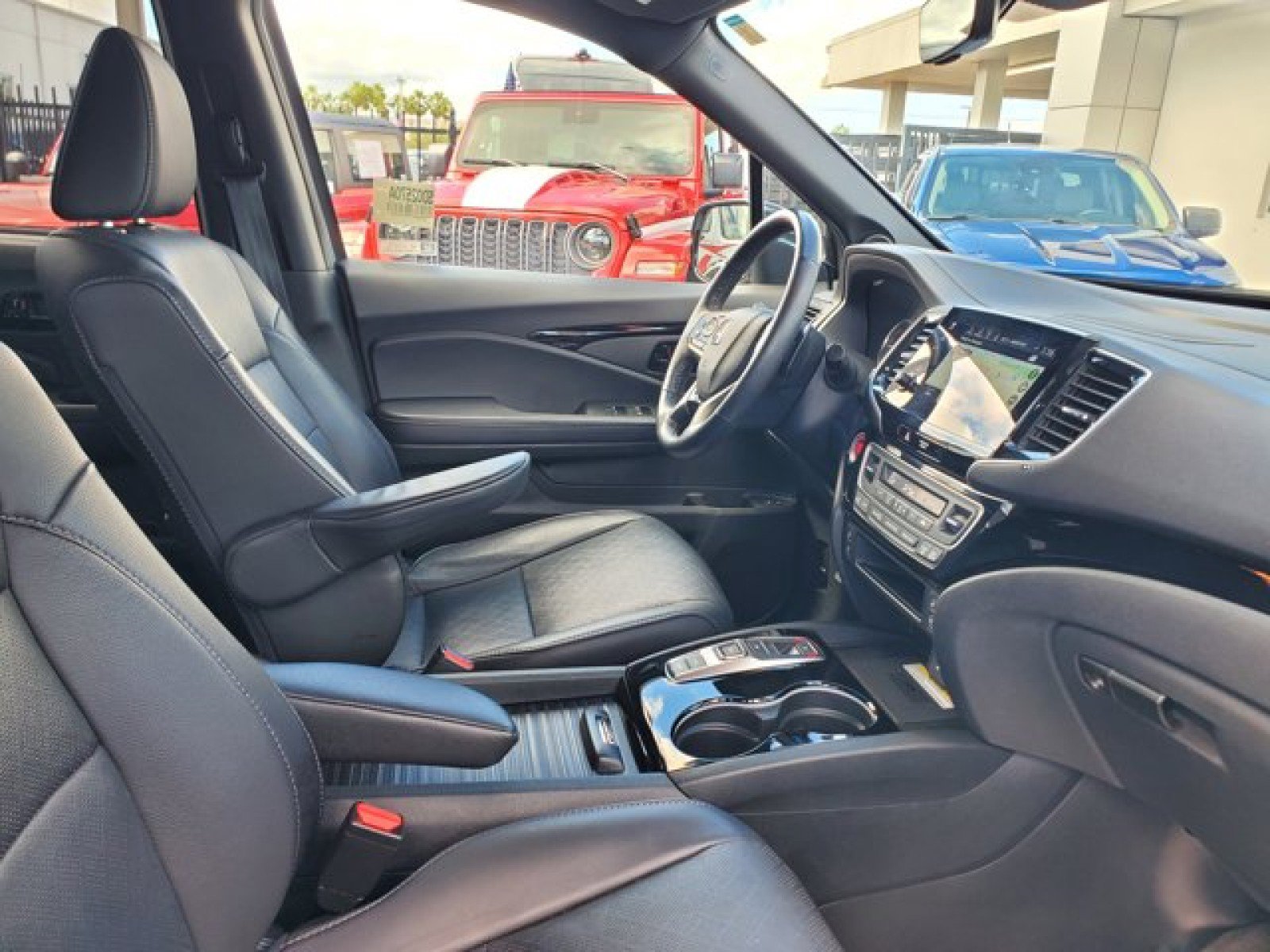 Used 2023 Honda Passport Elite image 38