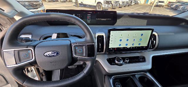 Certified 2025 Ford Expedition Active AWD/4WD image 18