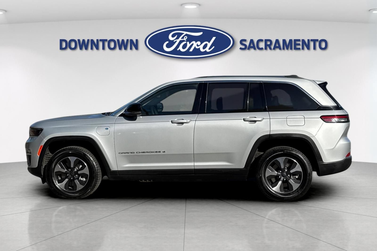 Used 2024 Jeep Grand Cherokee Limited 4xe AWD/4WD image 7