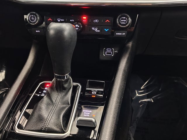 Used 2023 Jeep Compass Limited AWD/4WD image 31