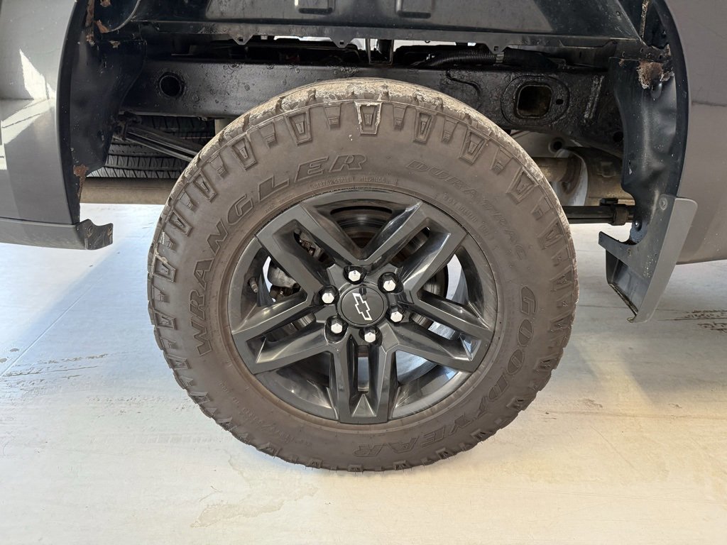 Used 2019 Chevrolet Silverado 1500 LT Trail Boss image 12