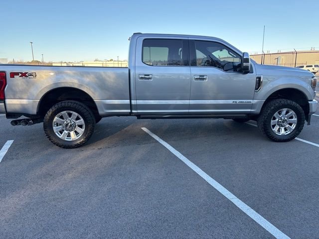 Certified 2022 Ford F250 Platinum w/ FX4 Off-Road Package image 5