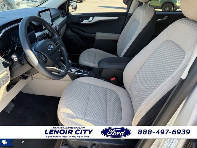 Certified 2020 Ford Escape SE image 10