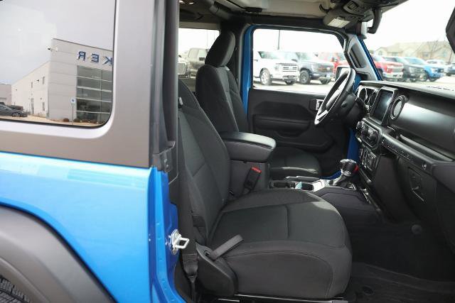 Used 2022 Jeep Wrangler Sport image 23